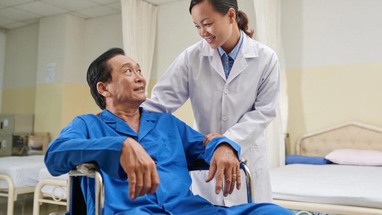 Waspadai Penyakit Parkinson: Gejala, Penyebab, dan Cara Mengatasinya