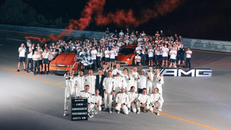 Mobil Listrik Pecahkan Rekor Dunia Tempuh 40 Ribu Km dalam 8 Hari