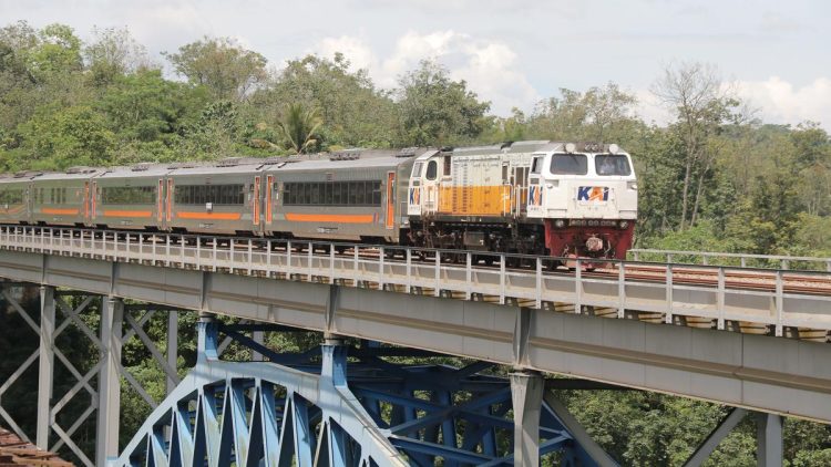 3 Berita Utama Hari Ini: Didiek Hartantyo Mundur dari Dirut KAI, Siapa Penggantinya?