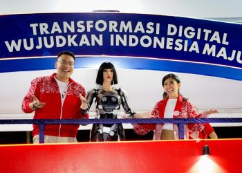 Truk Digital Kemkomdigi di Karnaval HUT RI ke-80 Tampilkan Robot AI dan Satelit SATRIA-1