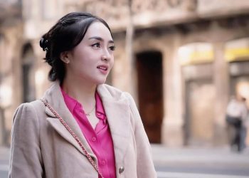 Tips Padu Padan Baju dan Sepatu ala Selebgram untuk Gaya Smart Casual dan Klasik