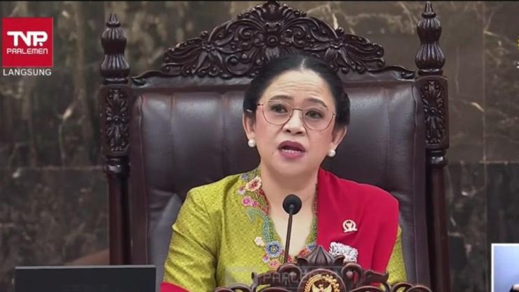 Puan Tarik Napas Sapa Ketua Dewan Brunei Disambut Tepuk Tangan Meriah