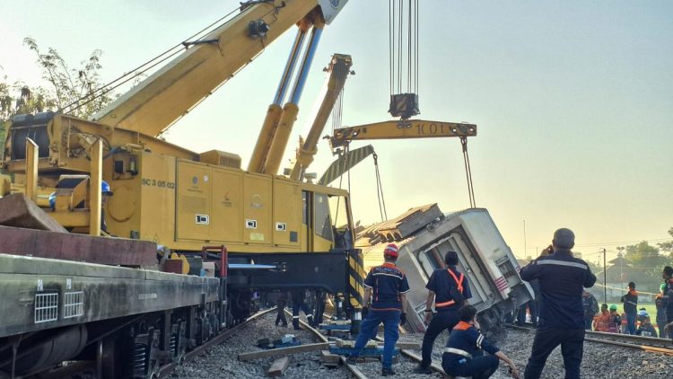 Penumpang Dapat Waktu 7×24 Jam, Berikut Cara Mudah Refund dan Ubah Jadwal Kereta Anjlok