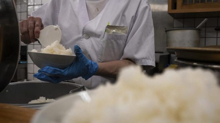 3 Berita Terkini: Rahasia Orang Jepang Tetap Langsing Meski Konsumsi Nasi Setiap Hari