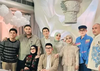 9 Potret Tamu Artis di Ulang Tahun ke-45 Syahrini yang Mewah dan Privat