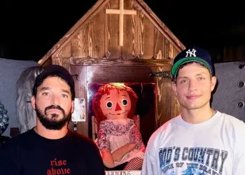 Komika Amerika Matt Rife Miliki Boneka Berhantu Anabelle dan Museumnya