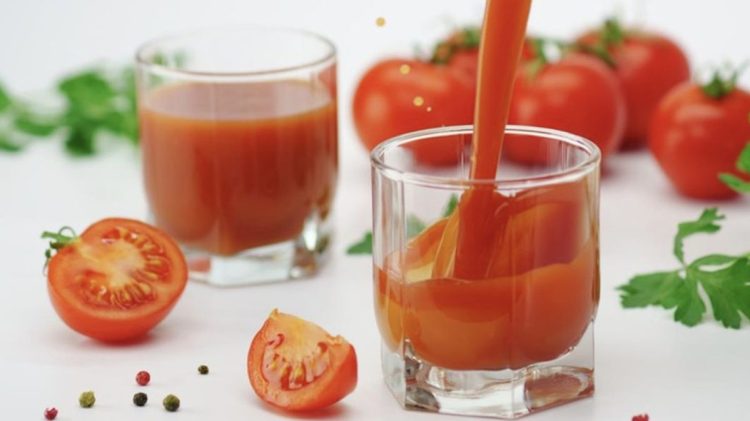 5 Kelompok yang Dilarang Minum Jus Tomat Meski Berkhasiat
