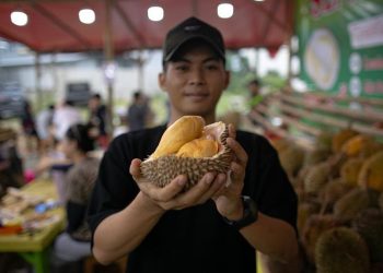 Hukum Makan Durian dalam Islam dan Potensi Kandungan Alkoholnya