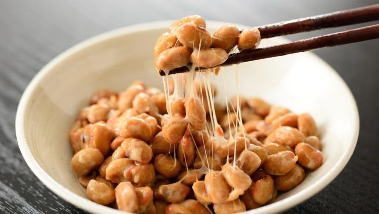Natto Punya Banyak Manfaat Kesehatan Meski Baunya Menyengat