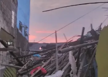 Polisi Olah TKP untuk Selidiki Penyebab Ledakan di Pamulang Tangsel dengan Listrik Dipadamkan