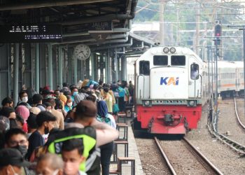 Libur Panjang Maulid Nabi, 158 Ribu Orang Memilih Kereta Api