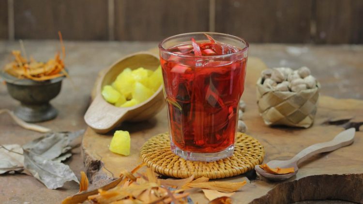 8 Minuman Tradisional Jawa untuk Acara 17 Agustusan Beserta Resep dan Manfaat Kesehatannya