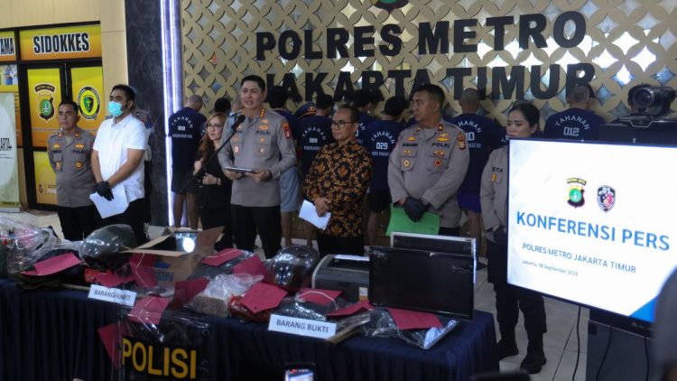 Penjarahan di Polsek Matraman, 7 Pucuk Senjata Ruger Mini Menghilang