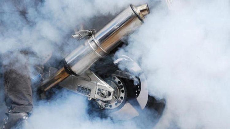 Knalpot Motor Mengeluarkan Bau Aneh, Kenali Tanda Masalah Mesin yang Perlu Diwaspadai