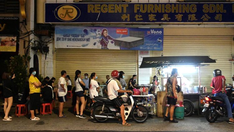 3 Berita Hari Ini: Penang Malaysia Jadi Kota Jajanan Kaki Lima Terlezat di Asia, Indonesia Absen