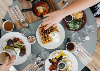 16 Tempat Makan Enak di Bekasi Terbaru 2025 yang Cocok untuk Keluarga