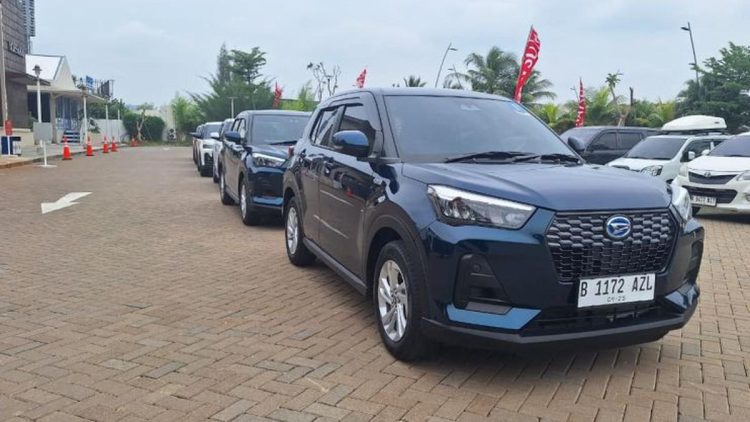 Penjualan Rocky Hybrid Capai Target, Pengiriman Dimulai November 2025