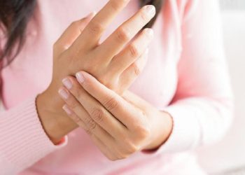 Atasi Asam Urat dengan 5 Daun yang Ampuh Mengurangi Nyeri