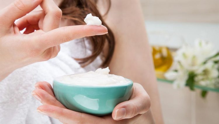 Tips Perawatan Rambut di Rumah Agar Tetap Sehat dan Kuat Seperti di Salon