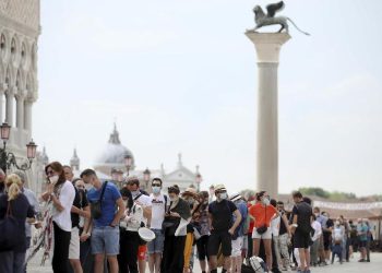 Patung Singa Bersayap Legendaris Venesia Ternyata Diproduksi di China