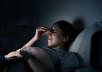 Bangun Tengah Malam dan Tak Bisa Tidur Lagi? Waspadai Pemeliharaan Insomnia!