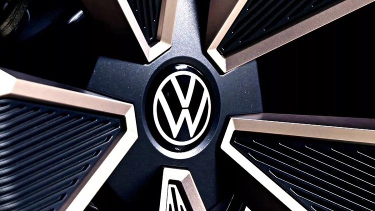 Pecat Ratusan Karyawan, Produksi Volkswagen Terimbas Secara Langsung