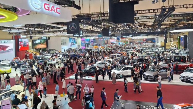 Belum Revisi Target, Optimis Penjualan Mobil Bisa Capai 800 Ribu Unit