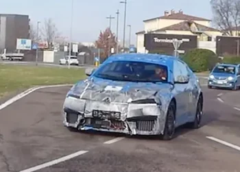 Biaya Perbaikan Kecelakaan Mobil Listrik Jauh Lebih Mahal dan Risiko Write-Off Tinggi