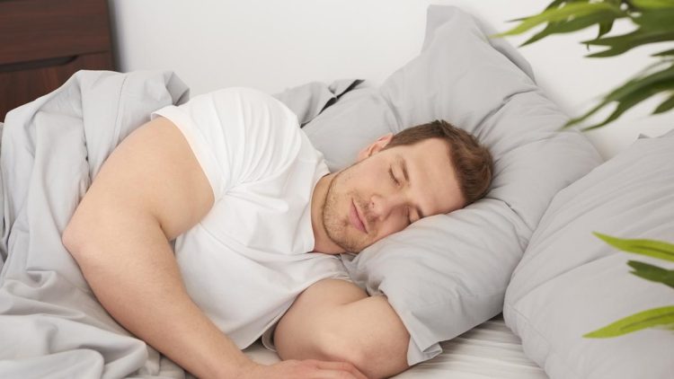 Tubuh Bereaksi Saat Mimpi, Pahami Fenomena REM Sleep Behavior Disorder