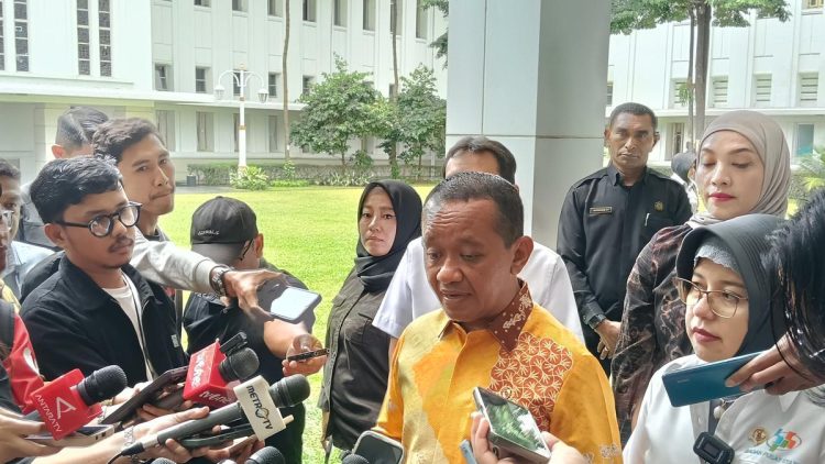 Bahlil Bahas Kelebihan dan Kekurangan Satu Tahun Pemerintahan Prabowo-Gibran