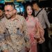 6 Potret Gaya Outfit Kondangan di Oktober 2025, Gaun hingga Set Brokat