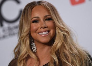 Reaksi Mariah Carey Saat Disambut Ondel-Ondel Ngibing di Jakarta