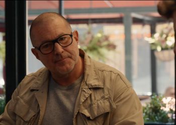 Proyek Rahasia OpenAI dan Desainer Apple Jony Ive Tersendat, Simak Alasannya