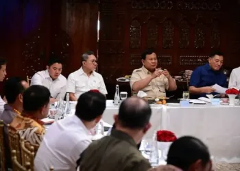 Malam Hari, Prabowo Bagi Tugas kepada Para Menteri di Kertanegara