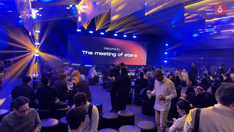 Ratusan Fans Padati Midnight Launch iPhone 17, Seperti Apa Kemeriahannya?