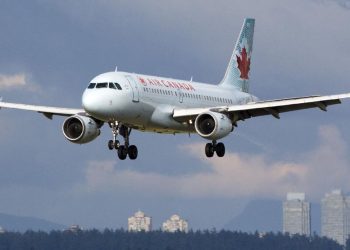 Penumpang Kelas Ekonomi Dapat Snack dan Bir Gratis dari Maskapai Tertentu