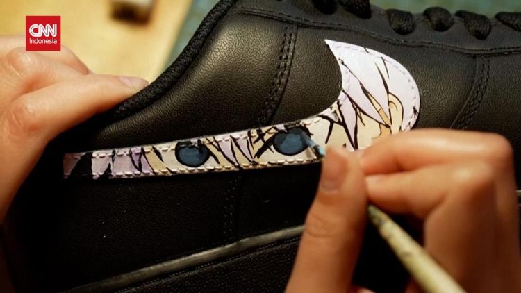 Kisah Wanita Jerman Pelukis Sepatu yang Dikenal Toni Kroos