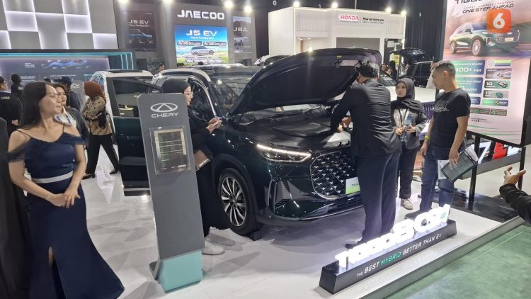 Perkuat Eksistensi di Indonesia Timur, TIGGO 9 CSH AWD Meluncur di GIIAS Makassar 2025