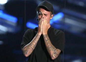 Justin Bieber Derita Cedera Tulang Rusuk, Kesakitan Saat Berbicara