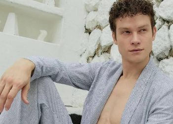 6 Model Blazer Pria Stylish dan Serbaguna untuk Berbagai Acara