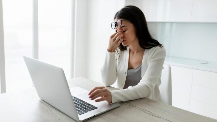 6 Kebiasaan yang Menguras Energi, Termasuk Menunda dan Multitasking