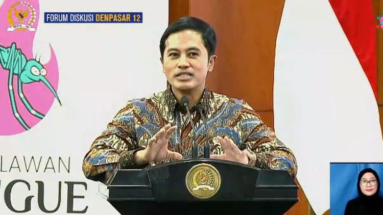 Wamenkes Getol Lari 10 Km Setelah Salat Subuh, Rahasia Perut Rata di Usia 51