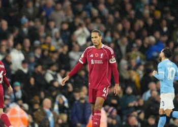 Siapa yang Bertanggung Jawab atas Dianulirnya Gol Van Dijk di Laga Man City vs Liverpool?