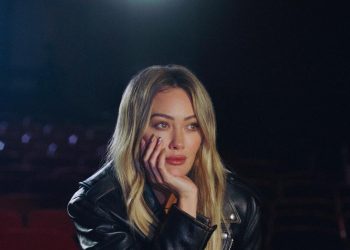 Lirik Lagu Mature dan Percakapan Penyanyi dengan Diri Sendiri di Masa Kecil