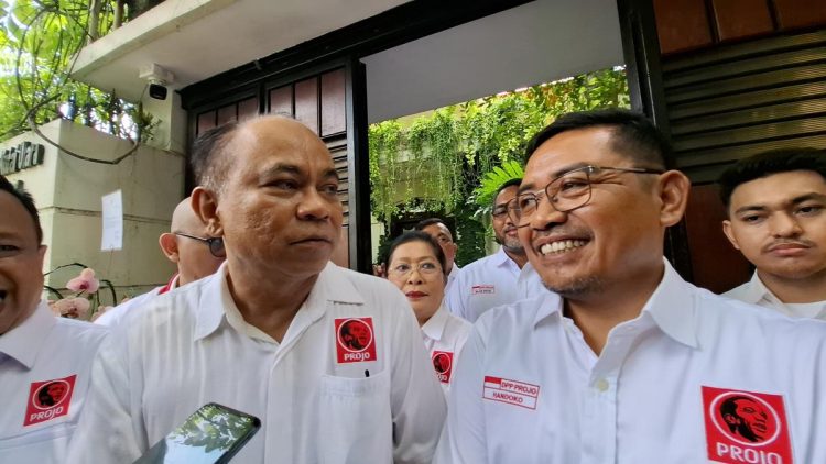 Projo Ganti Logo Tanpa Gambar Siluet Wajah Jokowi