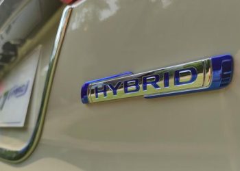 Persiapan Pelumas Khusus untuk Mobil Hybrid Meluncur Awal 2026