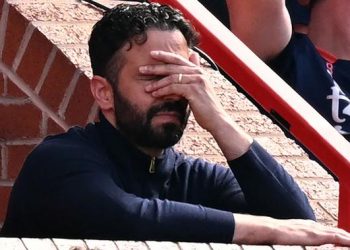 Kelemahan Manajer Terlihat dalam Pertandingan Aston Villa Melawan Arsenal