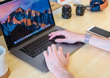 Cara Mengambil Screenshot Gulir di Android, iOS, dan iPadOS