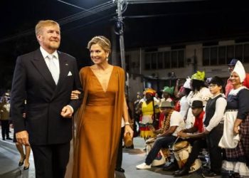 Ratu Maxima Kunjungi Suriname Setelah Indonesia Mengenakan Tiara 27 Berlian
