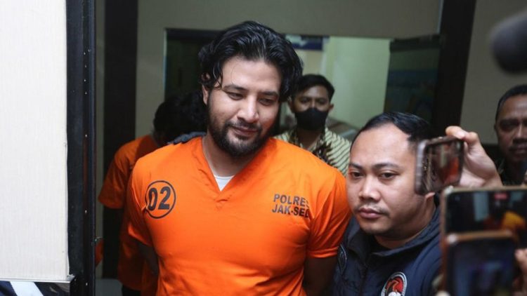 Ammar Zoni Dipindahkan dari Lapas Nusakambangan ke LP Narkotika Jakarta